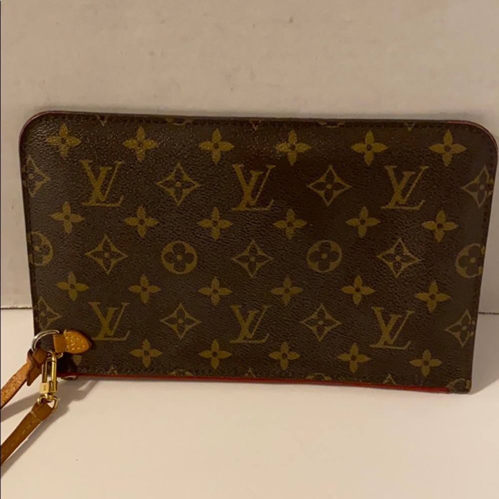 Louis Vuitton Pouchette - Picture 3 of 9